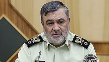 افرادی با ظاهر پلیس به مردم تیراندازی کرده اند