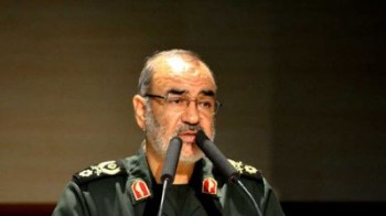 انقلاب اسلامی انقلاب آگاهی بود و بشریت را بیدار کرد