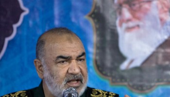 وقت آن رسیده که ایران به آمریکا واکسن کرونا بدهد وقت آن رسیده که ایران به آمریکا واکسن کرونا بدهد