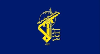 در برابر هر فتنه و آشوب ایستاده‌ایم