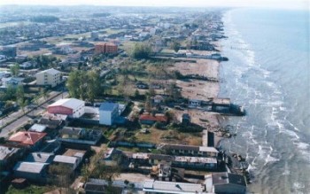 ۶۰ درصد سواحل شمال ایران در اختیار نهاد‌های حاکمیتی است