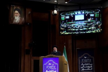 لازم است قوانین ساختارهای فرهنگی بازنگری شود