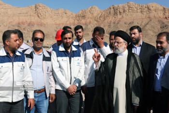 اجرای فاز دوم طرح انتقال آب دریای عمان به اصفهان آغاز شد