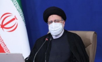 از اجتماعات غیرضروری پرهیز شود