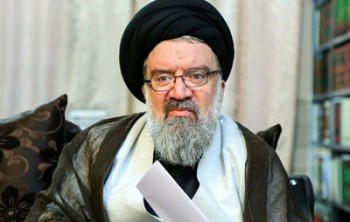 آن کس که غیرت دین دارد اجازه تخریب ولایت فقیه را نمی‌دهد 