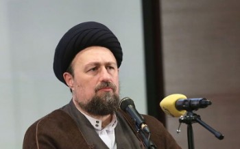 به صلاح است به حرف مردم گوش کنیم