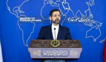 اگر آمریکا به توافقات پایبند باشد آزادی زندانیان قابل حل است