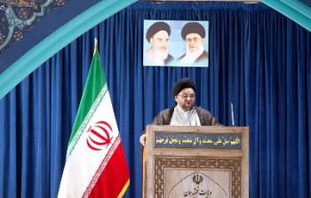 بسیاری از مشکلات از طریق دعا حل شدنی است