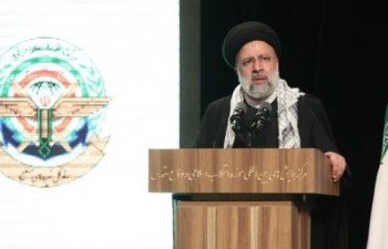 نظام ما قدسی است