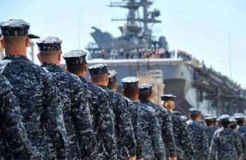 هزاران تفنگدار دریایی در حرکت به سمت خلیج فارس هستند