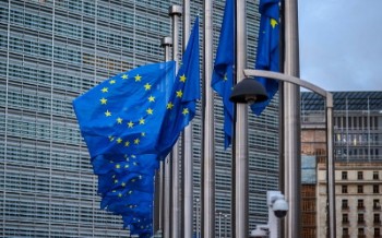 اتحادیه اروپا ۳۲ شخص و نهاد ایرانی را تحریم کرد