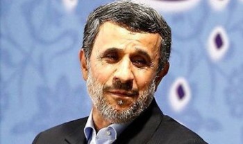 احمدی نژاد می گوید دولت در ایران عملاً کاره‌ای نیست