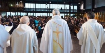 بیش از ۲۱۶ هزار کودک قربانی تجاوز کشیش های کاتولیک شده اند