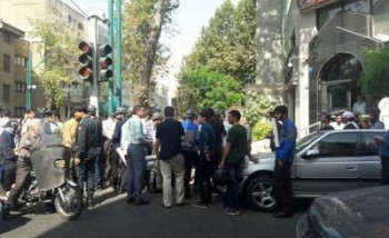 در تجمع خیابان جمهوری تهران شعار‌های هنجارشکنانه سر داده شد