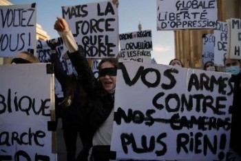 هزاران نفر به لایحه منع انتشار تصاویر پلیس فرانسه اعتراض کردند