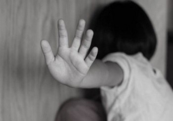 یک معلم مرد هفت دانش‌آموز‌ را مورد تعرض جنسی قرار داد