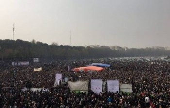 چادر کشاورزان معترض اصفهان در زاینده رود به آتش کشیده شد