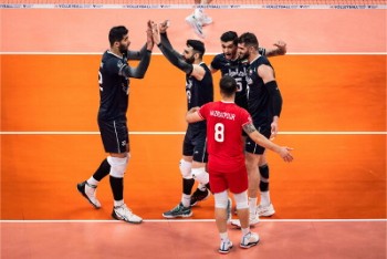 تیم ملی والیبال ایران به دور نهایی لیگ ملتها صعود کرد تیم ملی والیبال ایران به دور نهایی لیگ ملتها صعود کرد