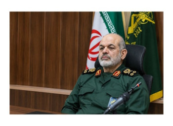 جوان ایرانی در هر میدانی از عزت میهن خود دفاع میکند جوان ایرانی در هر میدانی از عزت میهن خود دفاع میکند