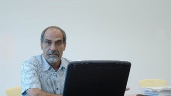 نعمت احمدی از دانشگاه آزاد اسلامی اخراج شد