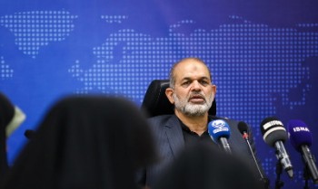 گروه های سیاسی باید از مدافعان حرم دفاع کنند