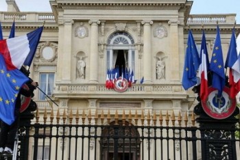شهروندان فرانسه «به هیچ وجه» به ایران سفر نکنند
