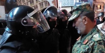 ماموران زن یگان ویژه تکنیک برخورد با معترضان را آموزش دیده اند