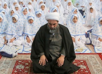 زنگ نماز در برنامه رسمی روزانه مدارس گنجانده شد