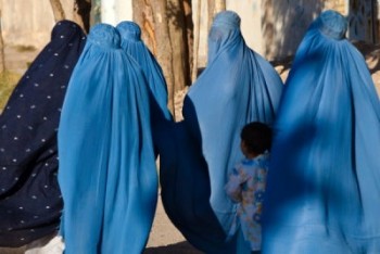 پوشش نقاب و برقع برای زنان افغان واجب اعلام شد