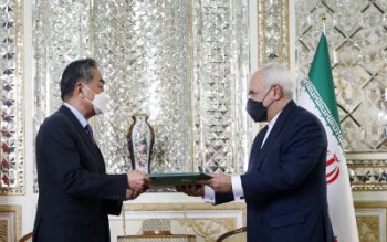 ظریف چین را دوست دوران سختی های ایران خواند
