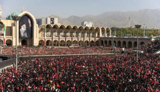 مراسم وداع با رهبر شهید
