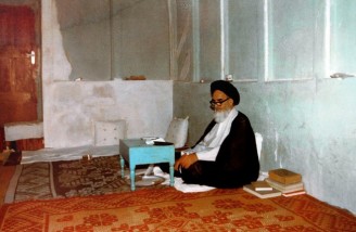 امام خمینی در نجف بیشتر از روحانیون تقیه می کرد تا ساواک