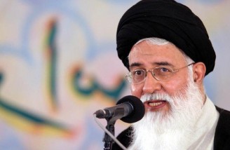 علم الهدی: دشمن به‌دنبال راه‌اندازی اردوکشی از جمعیت لائیک است 