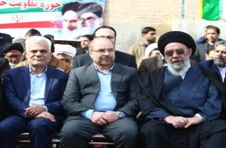 استاندار اصفهان به نشانه اعتراض در کنار قالیباف حاضر نشد