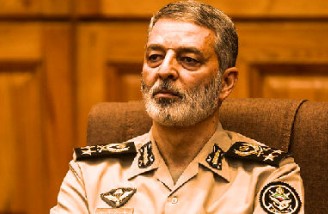 فرمانده ارتش ایران اقدام آمریکا را کودکانه و از سرِ دیوانگی دانست