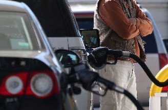 اجرای طرح سهمیه‌بندی بنزین در ایران