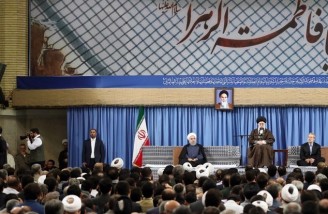 رهبر انقلاب:نگاه نامزدهای انتخابات به بیرون از مرزها نباشد