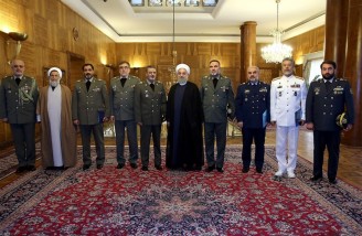 حسن روحانی: نیروهای مسلح باید فراجناحی باشند