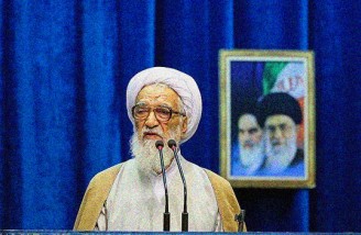 موحدی کرمانی می گوید مردم ایران با فرمان خدا به میدان مبارزه با شاه رفتند