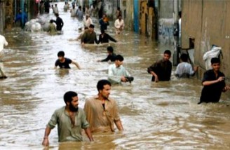 رهبر اتقلاب: هر چه بیشتر به سیل زدگان کمک کنید