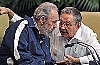 رائول کاسترو از قدرت کناره گیری می کند