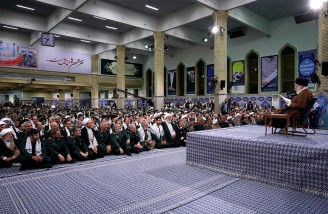 رهبر انقلاب: عده ای در داخل ایران بلندگوی دشمن شده اند