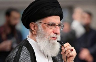 رهبر انقلاب: با ثبات قدم در مسیر مستقیم ایران و دنیا اصلاح می شود