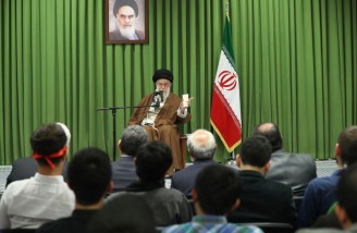 رهبر انقلاب: وقت را صرف پاسخگویی به اباطیل ترامپ نمی کنم