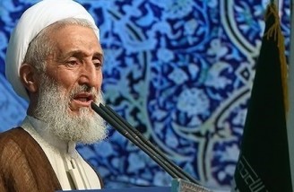 خطیب نماز جمعه تهران: برای در امان ماندن ایران از فتنه دعا کنید