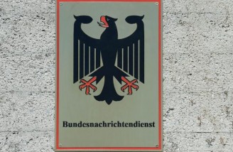 آلمان از سال ۱۹۹۹ خبرنگاران خارجی را کنترل می‌کرده است
