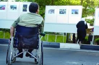 برخی معلولان ایران به «چادرنشینی» روی آورده‌اند