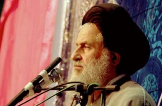 برخی خانم‌ها هرطور که دل‌شان بخواهد در قم رژه می روند