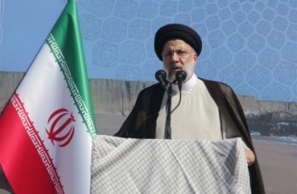 همه  باید از بسیجیان متشکر باشیم