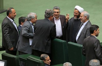 متن و حاشیه جلسه استیضاح وزیر راه و شهرسازی در مجلس